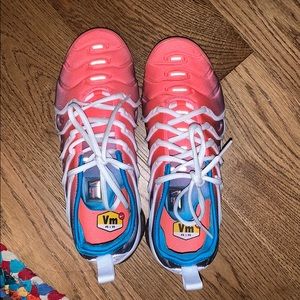 Nike Air Vapormax Plus “Lava Glow/Blue Lagoon”
